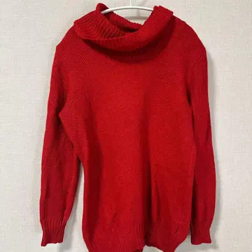 APT.19 레드 터틀넥 스웨터 M