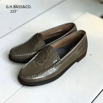 거의 새상품 G.H.BASS 코인 로퍼 22cm 에나멜 올리브