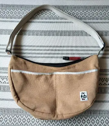 CHUMS 참스 바나나 숄더백