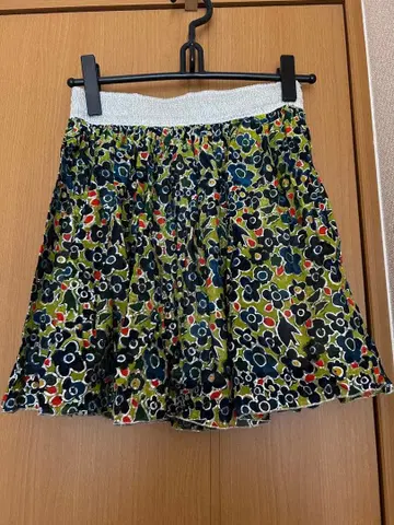 츠모리치사토 꽃무늬 플레어 스커트