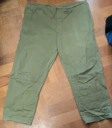 밀리터리 더블니 오버 팬츠 베이커