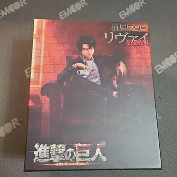 진격의 거인 리바이 피규어 Hdge