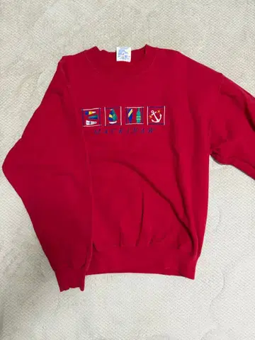 빨간색 마키나우 디자인 맨투맨