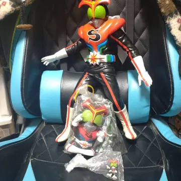 가면라이더 스트롱거 소프트 비닐 세트