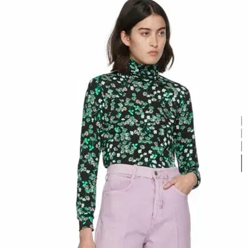 메릴 로게 저지 터틀넥