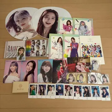 Niziu 과거 굿즈 묶음 판매