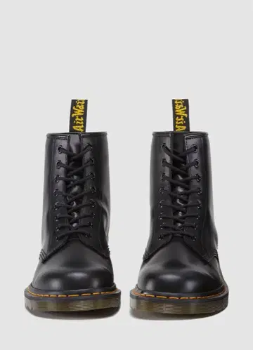 Dr. Martens 블랙 워크 부츠