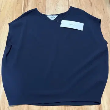 SOEJU 소주 숏 슬리브 코쿤 블라우스