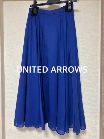 유나이티드 애로우즈 파랑 플레어 스커트