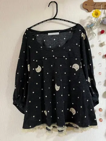 프랑슈리페 고양이 도트 무늬 돌먼 소매 상의