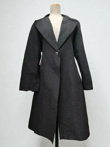 새상품급 SPECCHIO 샤틀 플리츠 싱글 트렌치코트 40