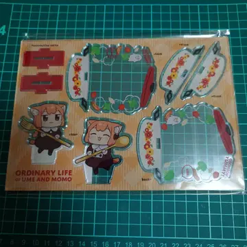 우메와 모모의 평범한 생활 아크릴 피규어