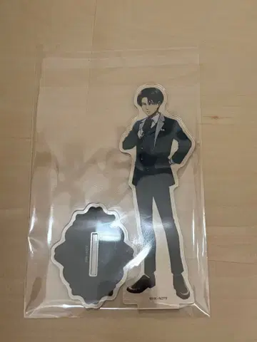 진격의 거인 리바이 아크릴 스탠드 돈키호테 파티 수트