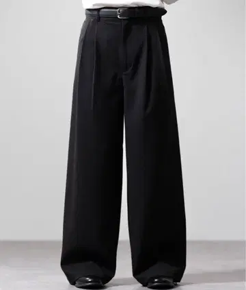 헤링본 프라임 TR 스트라이프 2턱 슬랙스 블랙