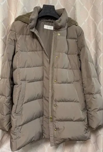 [ 새상품급 ] GLOBAL WORK 후드 부착 다운 자켓 베이지 L