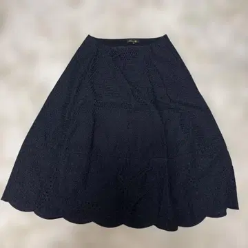 새상품급 드로어 자수 스커트 유나이티드 애로우즈 구매 36