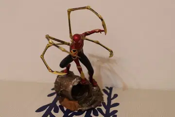 스파이더맨 아이언 스파이더 피규어