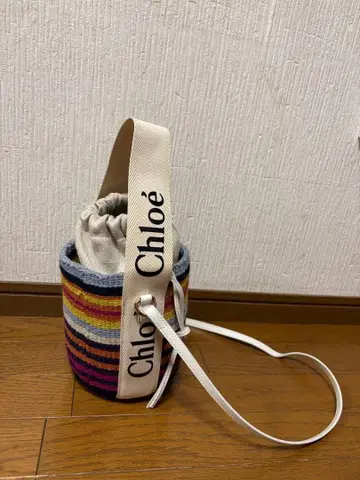 끌로에 스트라이프 바스켓백