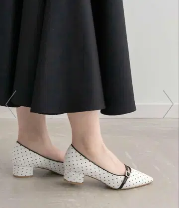 RANDA 란다 도트 무늬 메리제인 펌프스