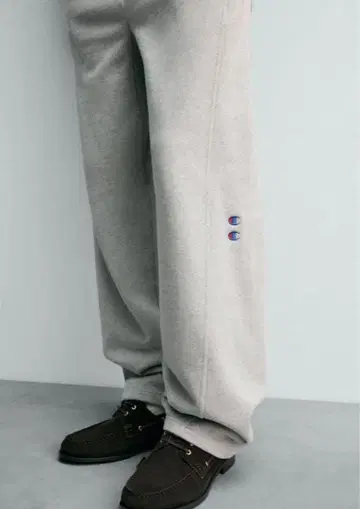 Zara Champion 콜라보 스웨트 팬츠