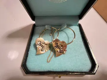 쥬시 꾸뛰르 후프 귀걸이 하트 골드 YJRU0776