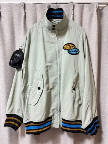 계속 한밤중이면 좋을 텐데 테크노푸어 자켓 ZTMY