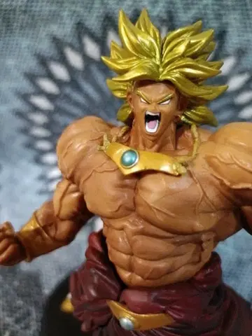 드래곤볼 브로리 피규어