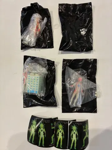 타로맨 가챠 세미 컴프 축광 오카모토 타로 태양의 탑