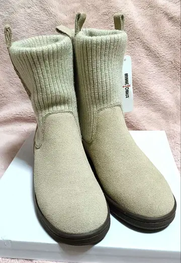 MINNETONKA 미네통카 니트 부츠 라이트 베이지