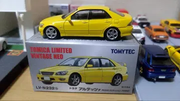 토미카 리미티드 빈티지 네오 알테짜 옐로우 컬러