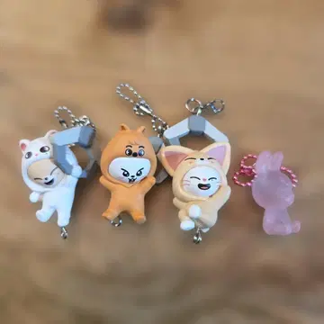 스트레이 키즈 현진 리노 아이엔 창빈 키링 4개