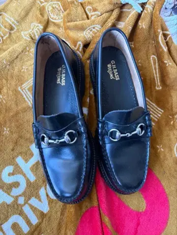 G.H. Bass 블랙 로퍼