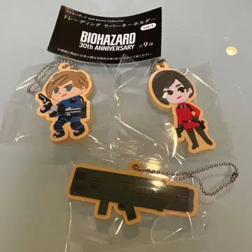 바이오하자드 30주년 러버 키링 레온 에이다 로켓 런처