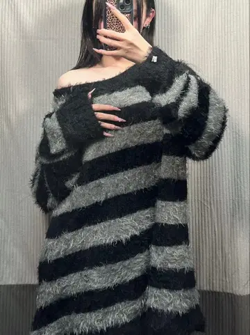 오프숄더 긴팔 니트 보더 퍼 그런지 y2k 미니 원피스