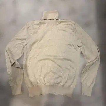 톰 포드 베이지 스웨터 사이즈 46 얇은 소재