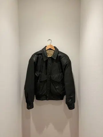 MIRAGE 가죽 자켓 our's 모건 클로드 착용(리브형 색상 다름)