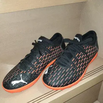 PUMA 축구화