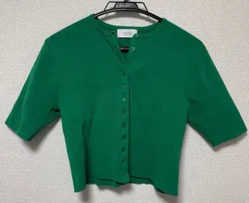 그린 반팔 크롭 니트 emmi