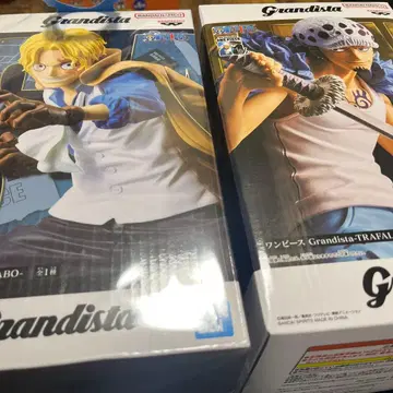 Grandista 사보 트라팔가 로우 피규어 세트