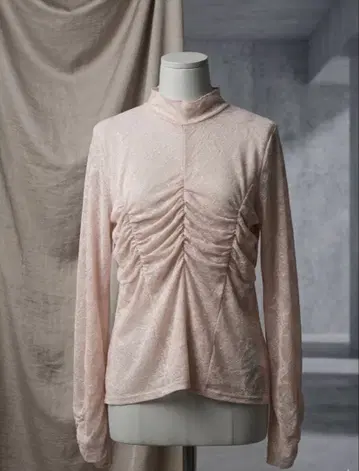 가격 인하 새상품급 LILLIAN CARAT 레이스 하이넥 상의