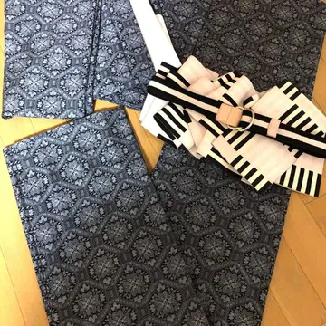 울 앙상블 단의 코몬과 겉옷 세트 블랙 x 실버 그레이의 시크 고딕