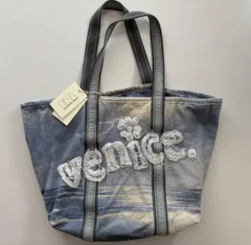 ERL Men's Venice Tote Woven