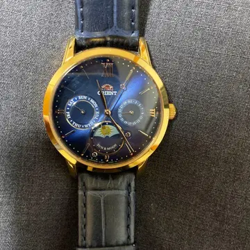 작동품 오리엔트 손목시계 클래식 선&문 1000개 한정판