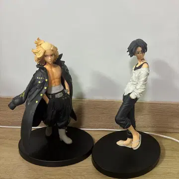 마이키 피규어 2개 세트