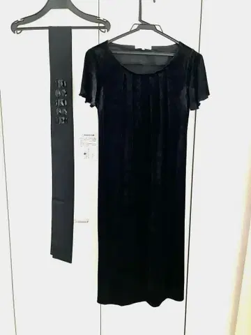 자유구 블랙 원피스 벨로아 느낌 반팔 38 M 포멀 벨트 포함