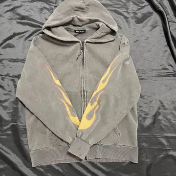 RULE THE FATE 룰 더 페이트 후드티