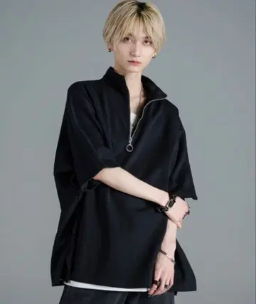 ADRER 엑스트라 퀄리티 코튼 분또 돌먼 하프 링 지퍼 T