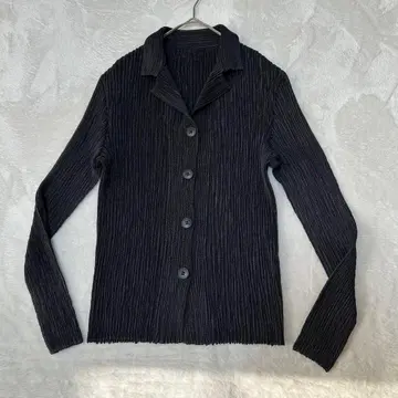 SPECCIO 스페치오 셔틀 플리츠 가디건 차콜 그레이