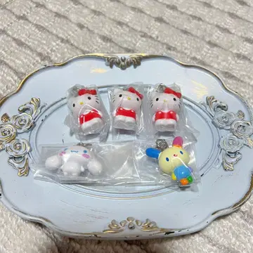 산리오 메지루시 액세서리 헬로키티 우사하나 시나모롤