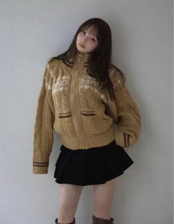 메리 니트 카우이찬 캐멀 ANDMARY